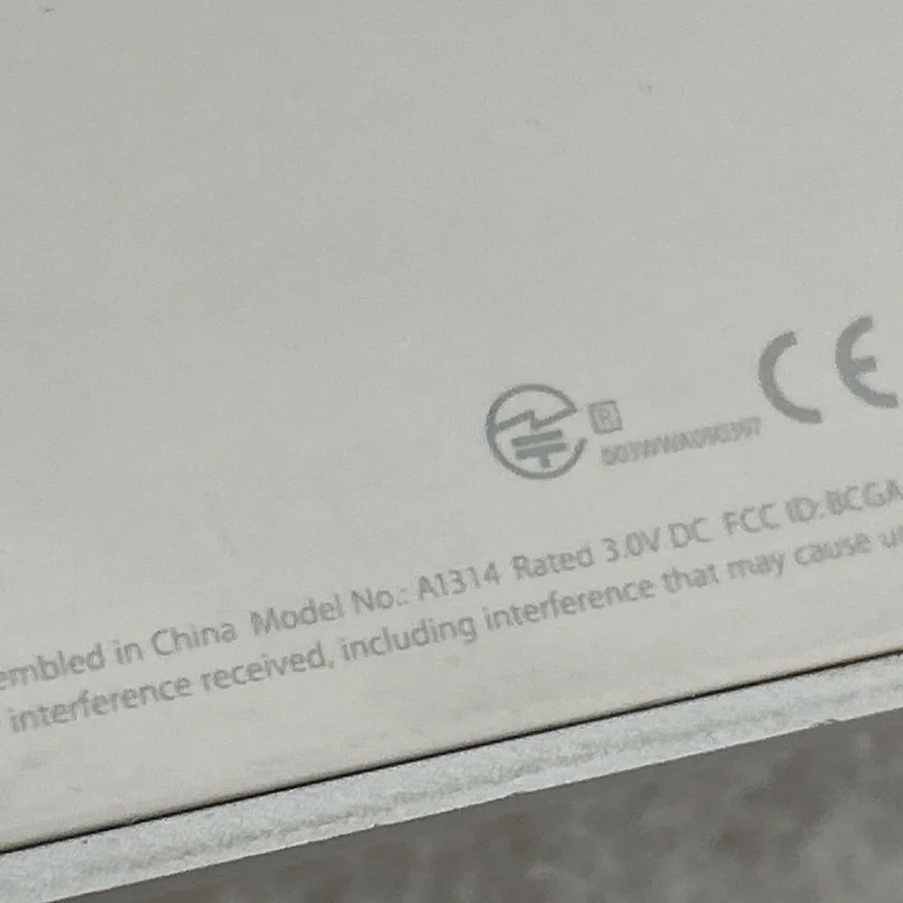 apple magic keyboard and mouse in box A1314 A1197 EUC Back to School